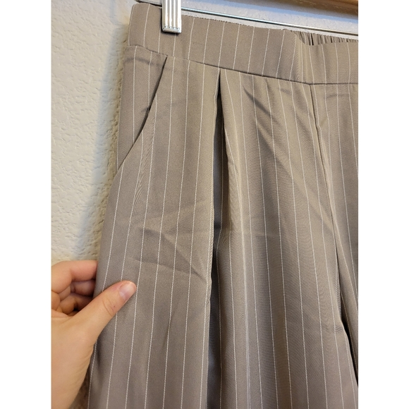 Carolina striped style pant Size small tan color trouser pant with elastic - Picture 2 of 10